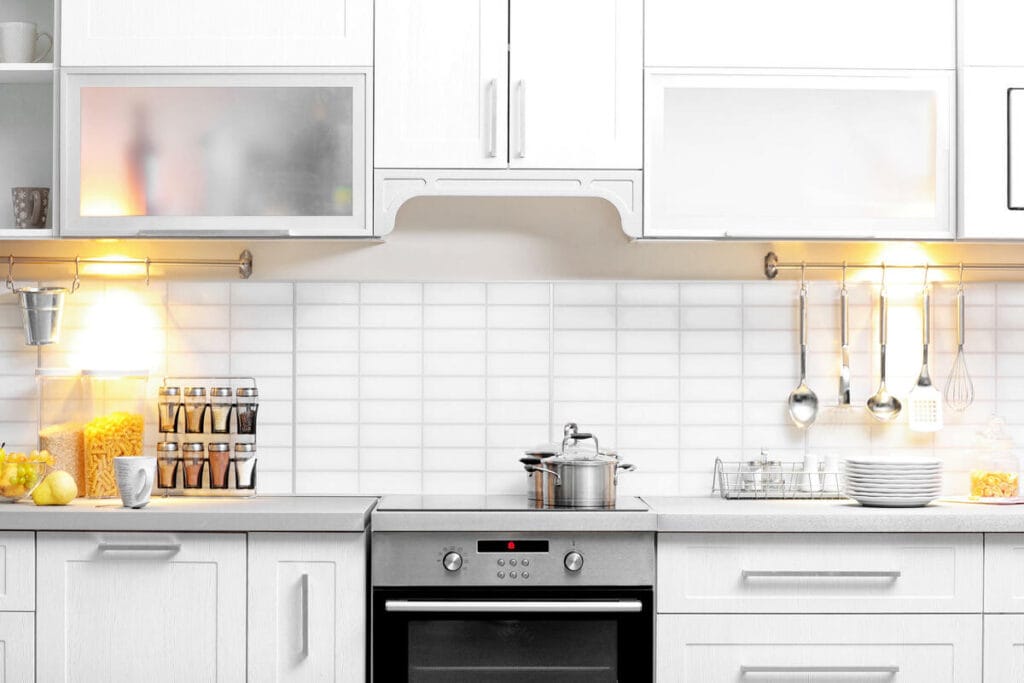 Brilho Rápido: Como Deixar os Azulejos da Cozinha Reluzentes com Limão e Bicarbonato