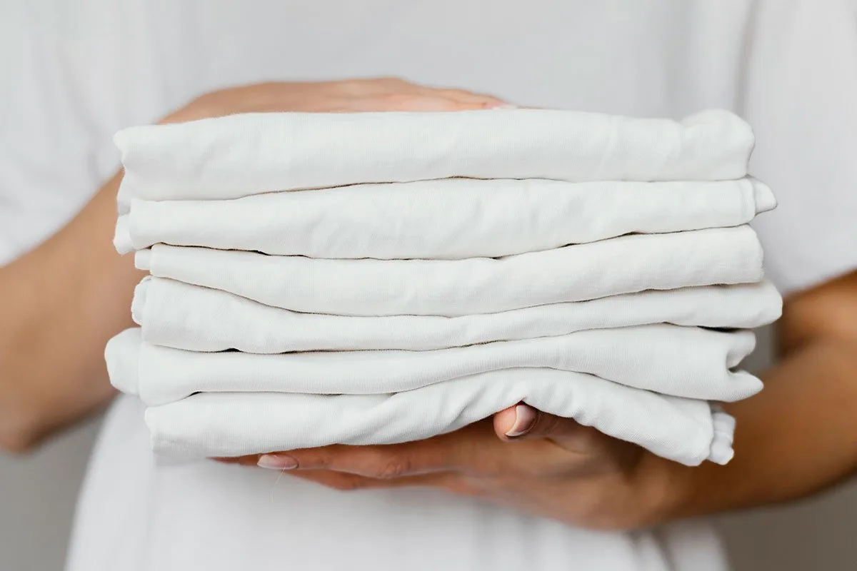 Com Que Frequência Devemos Lavar os Lençóis? Uma Microbióloga Explica